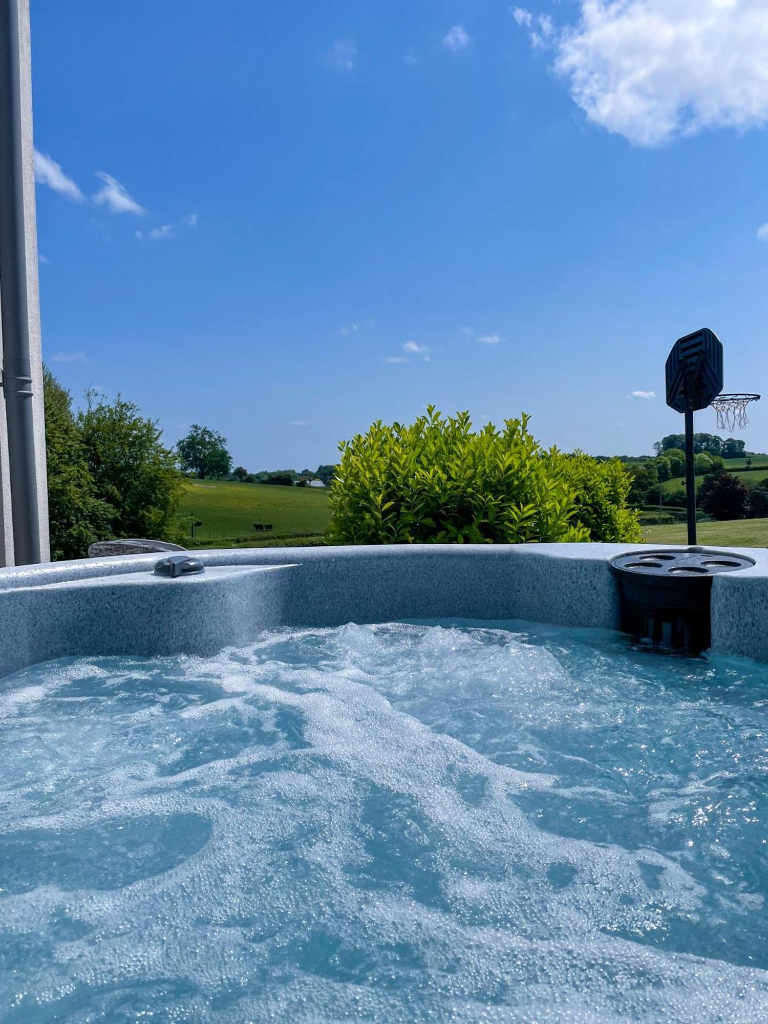 The Retreat, Sauna & Hot Tub, Charming & Cosy Gem Blandford Forum Buitenkant foto